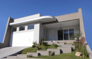 Residência em estilo contemporâneo traz conforto, praticidade e beleza