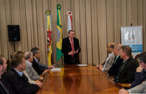 Prefeitura e Assemp firmam convênio