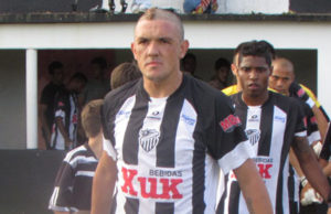 LUTO: Morre atacante Éder Machado