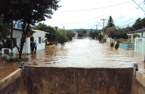 Rio Grande do Sul tem 15 mil pessoas fora de casa por causa da chuva