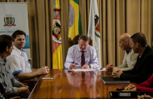 Prefeitura assina contrato para melhorar a qualidade da água
