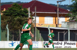 Pedro Brito marca e Avenida vence pelo Sub 19