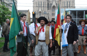 Chama Crioula é acesa na Praça