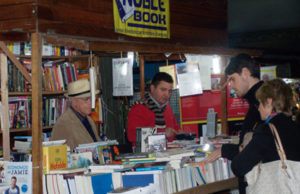 Feira do Livro encerra com público de 36,5 mil visitantes