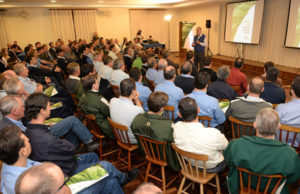 Doença da Folha Verde, 1,3 mil técnicos são treinados