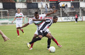 Galo tropeça em casa e adia classificação na Copa Sul Fronteira