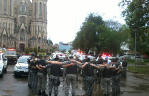 BM local homenageia policial morto em POA