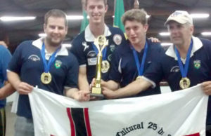 Santa-cruzenses vencem Torneio Internacional de Stocksport