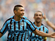 Grêmio goleia Inter e entra no G4