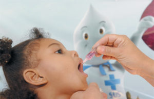 Campanha de vacinação contra a pólio e multivacinação são prorrogadas