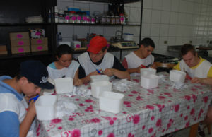 Apae inaugura oficina de papel reciclado
