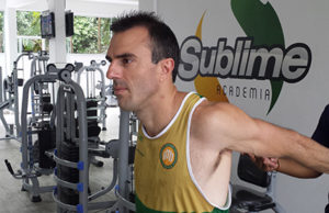AMO estreia hoje em competições