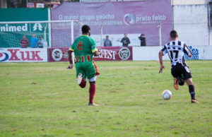 Galo perde no primeiro teste do ano