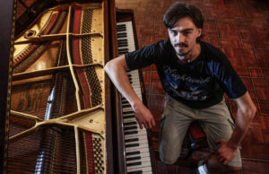 O rock na base do piano
