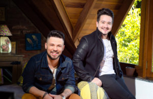 Dupla santa-cruzense lança CD em show especial