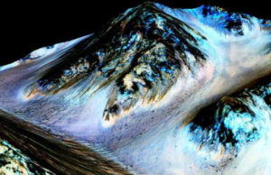 Nasa anuncia evidências de água corrente em Marte