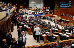 Assembleia aprova projeto que eleva ICMS