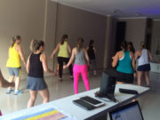 Aposte na dança para perder calorias