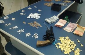 Brigada prende mulher por tráfico no Menino Deus