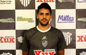 Zagueiro Caio está de volta ao Galo