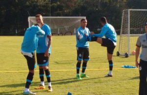Grêmio faz o primeiro treino no México