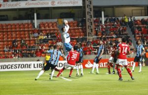 Grêmio inicia Libertadores com derrota