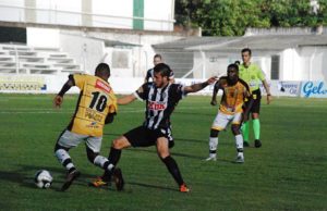 Santa Cruz fica no empate contra o São Gabriel