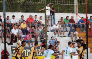 Avenida faz sua estreia em casa