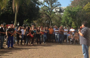 Servidores aceitam reajuste de 12%