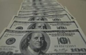 Dólar segue em alta batendo novos recordes