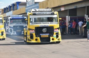 Felipe Giaffone faz a pole da F Truck em Santa Cruz