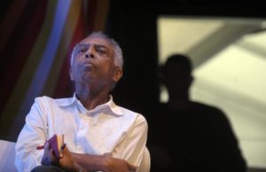 Gilberto Gil recebe alta do Sírio Libanês