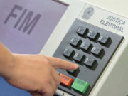 Investigadores testam urna eletrônica em busca de vulnerabilidades