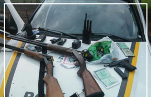 Brigada Militar apreende armas e uma tonelada de cigarros