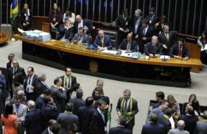 Impeachment? O futuro do Brasil em jogo