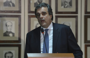 AGU recorre ao Supremo para suspender processo de impeachment