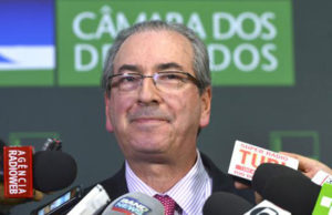Mesa da Câmara marca para segunda-feira decisão sobre direitos de Cunha