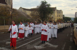Corpus Christi reúne fiéis em torno do sentimento e da atitude da misericórdia