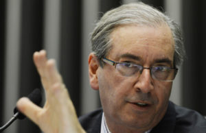 Mais uma vez, Eduardo Cunha diz não ter contas no exterior