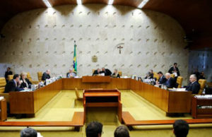 Maioria do STF aprova afastamento de Cunha