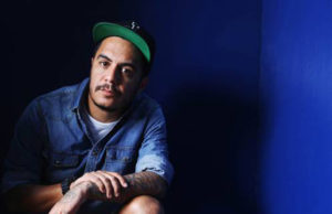 Marcelo D2 faz show em Santa Cruz