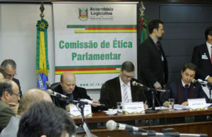 Aprovado relatório que pede cassação do deputado Jardel