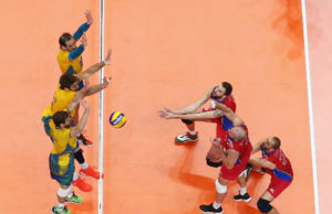 Brasil decide ouro do vôlei masculino contra a Itália