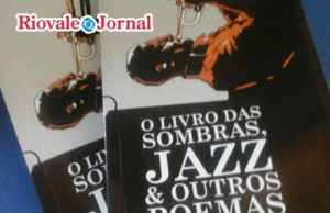 Sombras, mate e poesia em voz alta