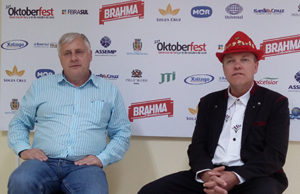 Público da 32ª Oktoberfest já passou dos 50 mil