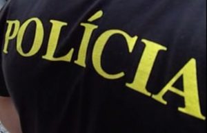 Adolescente é encontrado morto em banheiro de escola