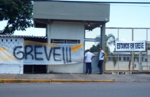 Servidores de Santa Cruz voltam a trabalhar