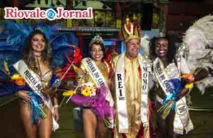 Nova corte se prepara para as quatro noites de baile