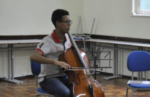 Incentivo ao estudo da música
