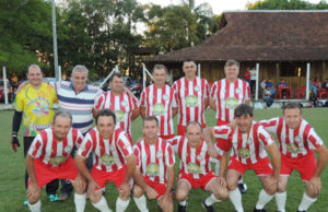 Futebol 7 Master: Pinheiral larga em vantagem